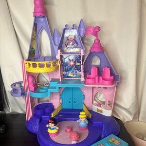 Little people songs musical castle 1